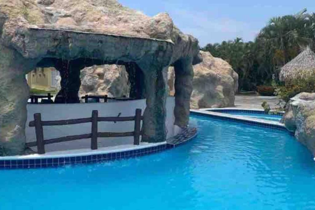 Villa De Ali In Palma Real La Ceiba Exterior photo