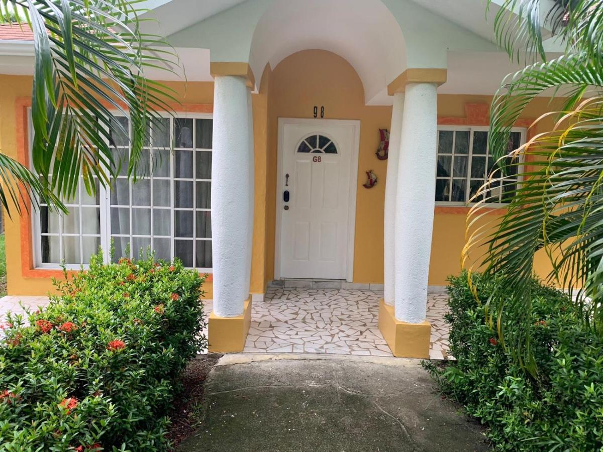 Villa De Ali In Palma Real La Ceiba Exterior photo
