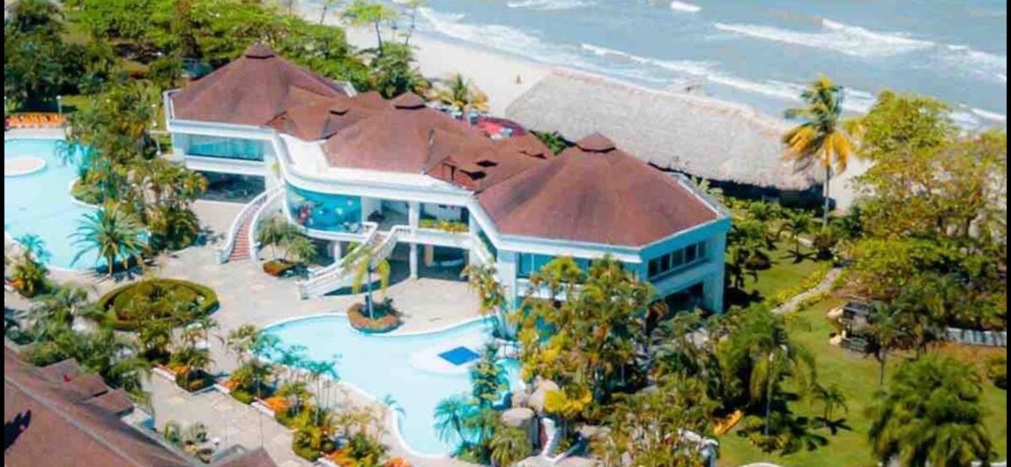 Villa De Ali In Palma Real La Ceiba Exterior photo
